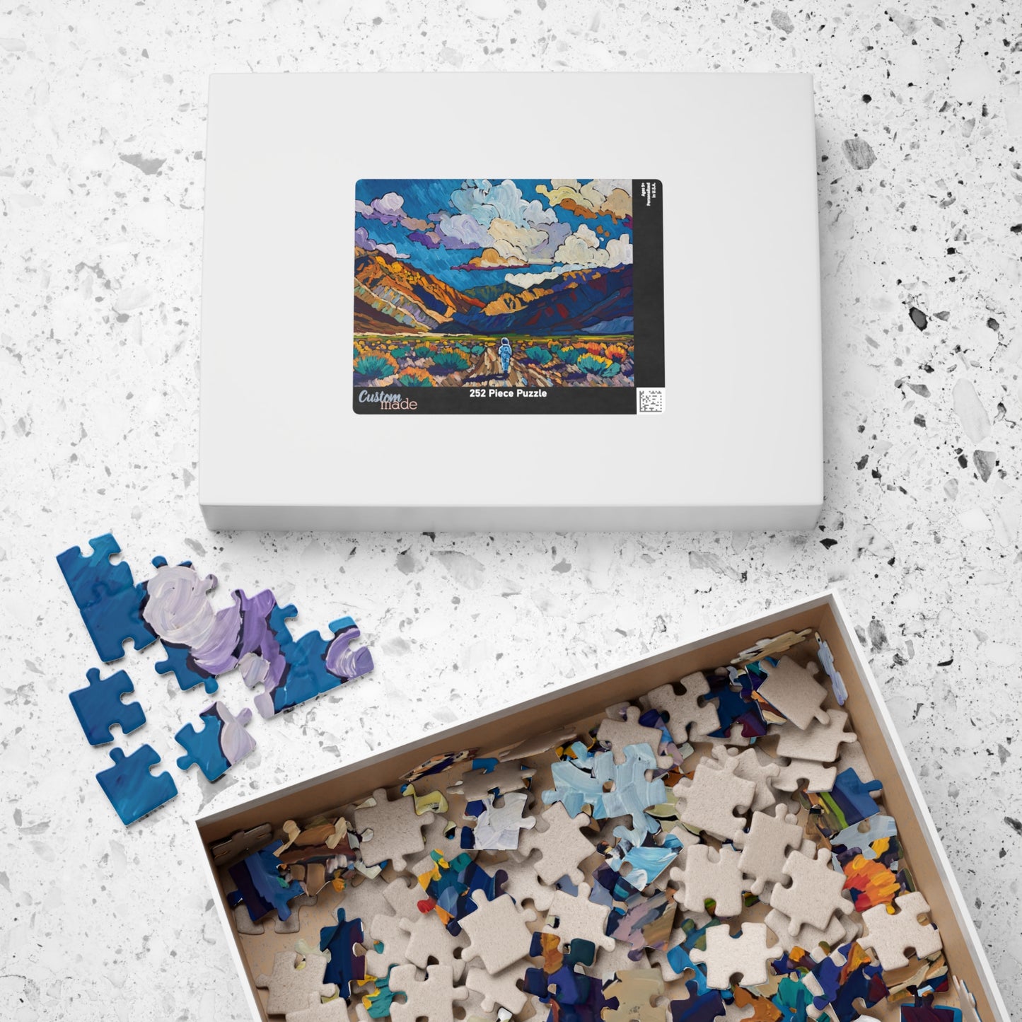 Astronaut Alice Explore Death Valley (252, 500, 1014-piece)
